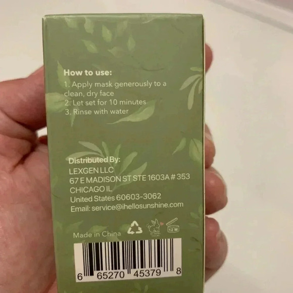 Green Face Sticks - Picture 3 of 4